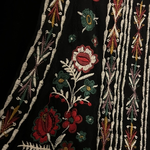 Black 3/4 peplum shirt - Picture 5 of 7